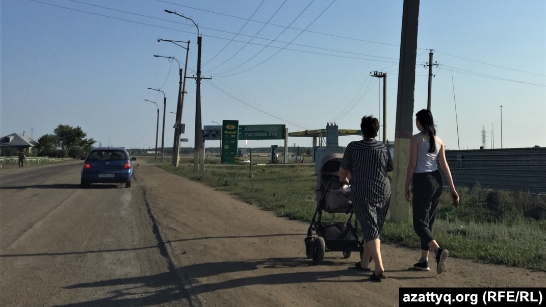 Жалған жалаңаш Линда Табагари