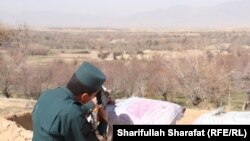په ترینکوټ ښار کې افغان سرتېرى د عملیاتو پرمهال. 19 Dec 2020