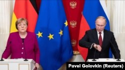 Канцлер Німеччини Анґела Меркель (л) і президент Росії Володимир Путін, Москва, січень 2020 року
