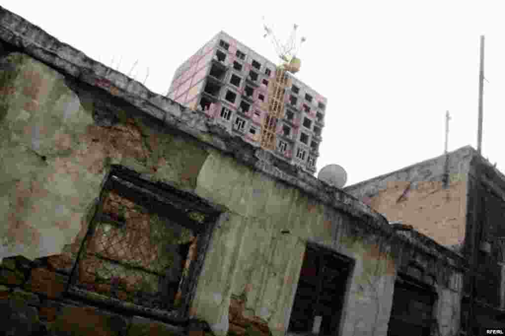 Sökülüb-tikilən Bakı #35