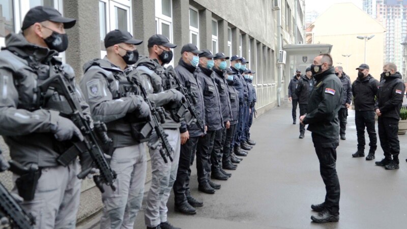 Во полициска акција во Белград уапсена 17-члена криминална група
