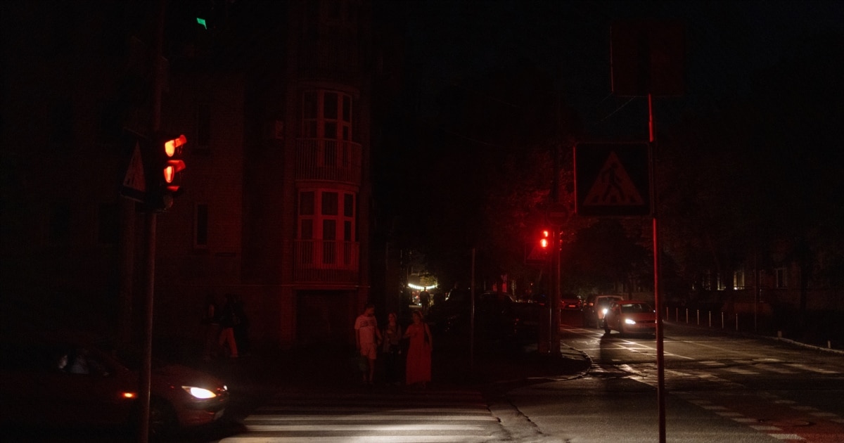 Міненерго: армія РФ атакувала енергооб’єкти у 4 областях, без світла - десятки тисяч споживачів