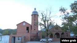 Gürcüstanda məscid.