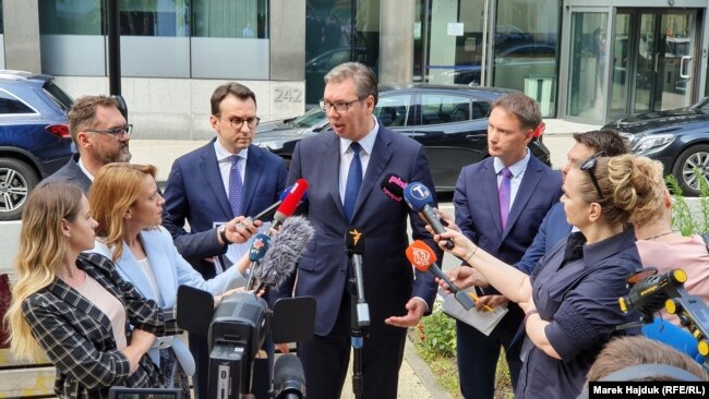 Vučić daje izjavu novinarima poslije susreta sa Kurtijem, Brisel (19. juli 2021.)