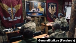 Радіодиктант 27 жовтня 2026 року писали всі: від військових і міністрів до священників, дипломатів і біженців за кордоном
