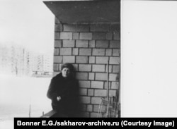 Sakharov on the balcony of his apartment in Gorky in 1981 during a hunger strike to protest the Soviet authorities' persecution of him and his family