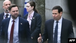 Віцепрезидент США Джей Ді Венс і держсекретар Марко Рубіо після зустрічі з міністрами закордонних справ Данії і Гренландії у Вашингтоні, США, 14 січня 2026 року