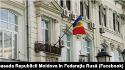 În Rusia vor fi deschide cinci secții de votare pentru cetățenii moldoveni la prezidențialele și referendumul din 20 octombrie, două dintre care în incinta Ambasadei Republicii Moldova la Moscova.