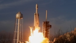 Старт ракеты-носителя Falcon Heavy с космическим телескопом "Роман" на борту. США, мыс Канаверал, 30 августа 2026 года 