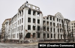«В самому Міністерстві освіти коштів на відбудову шкіл немає. На відновлення університетів ми маємо півмільярда і це велика сума, але її недостатньо, тому що сьогодні потреба наша така гостра уже складає 1,2 млрд гривень» – Оксен Лісовий