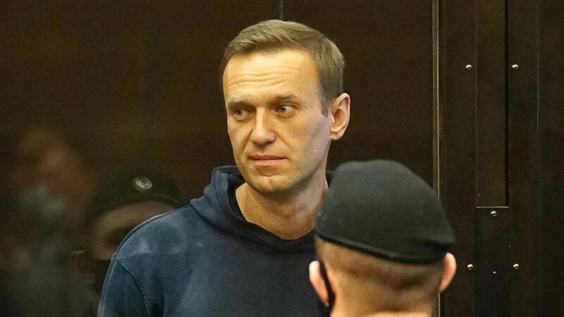Сослушување на Навални, нови апсења пред судот