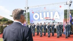 Velikodušnost u pobjedi ne znači da ćemo ikada ikome dopustiti da dovodi u pitanje legitimnost 'Oluje' ni obrambeni karakter Domovinskog rata, poručio je Andrej Plenković (Foto: Proslava obljetnice u Kninu 5. kolovoza 2021)