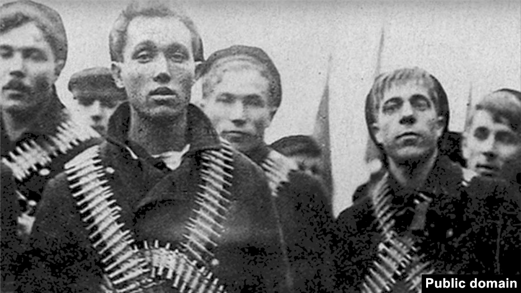 Ер адам қызын сиқырлайды