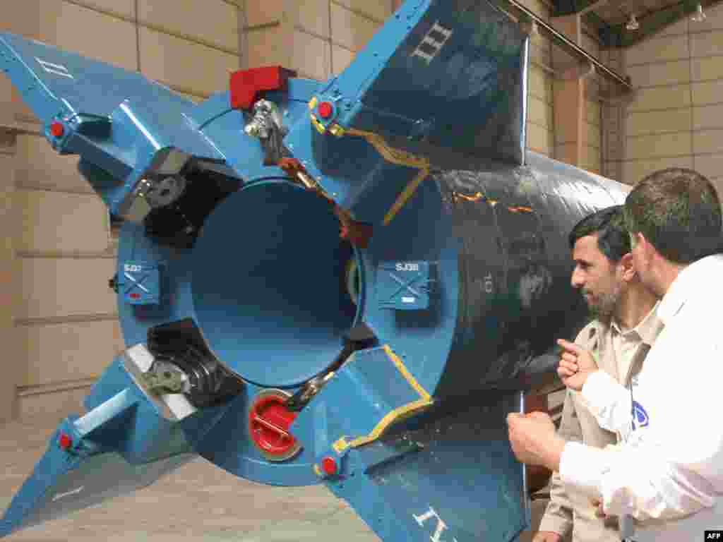 Иран впервые вывел на орбиту свой спутник ракетой собственного производства