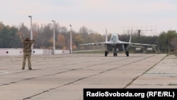 Истребитель MBГ-29 Воздушных сил ВСУ на военном аэродроме под Киевом (город Васильков) до нового вторжения России