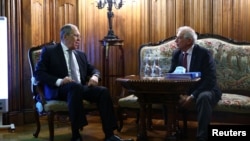 Ministrul de externe rus Serghei Lavrov și șeful politicii externe europene, Josep Borrell, Moscova, 5 februarie 2021.