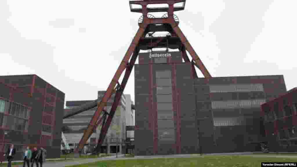 Another view of Shaft 12 at the Zollverein Coal Mine Industrial Complex