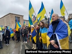 Мер міста Крайнем Бертран Воке на проукраїнській демонстрації в Брюсселі, Бельгія, 22 лютого 2026 року