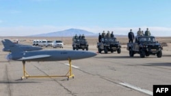 İran yanvarın 5-də özünün istehsal etdiyi pilotsuz uçan aparatların – dronların iştirakı ilə geniş hərbi təlimlərə başlayıb