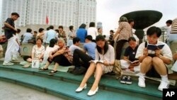 حکومت ازبکستان این اقدام را تلاش برای رُشد توریزم در این کشور خواندهاست.