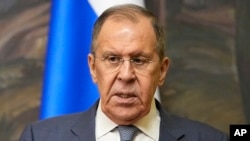 Ministrul de Externe rus, Serghei Lavrov, spune că intenționează să participe la reuniunea OSCE din Macedonia de Nord.