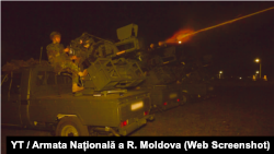 Captură de ecran de pe un video difuzat de Armata Națională a R. Moldova de la exerciții de tragere cu sisteme antiaeriene MR-2 Viktor.