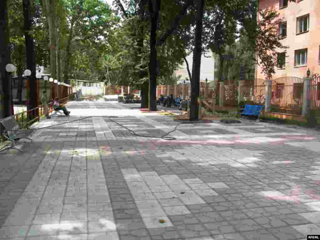 Нахустин гимназияи хусусӣ #21