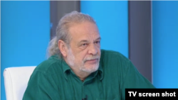 Евгени Дайнов