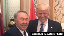 U.S. President Donald Trump (right) and his Kazakh counterpart Nursultan Nazarbaev (file photo0