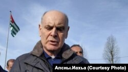 ასლან ბჟანია, აფხაზეთის თვითგამოცხადებული რესპუბლიკის პრეზიდენტობის კანდიდატი