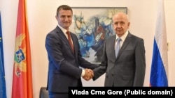 Potpredsjednik Vlade Milun Zogović i ambasador Rusije u Podgorici Aleksandar Lukašik, 5. avgust 2025.