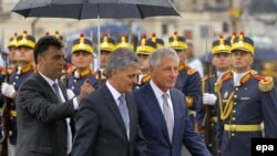 Ministrul american al apărării în 2014, Chuck Hagel, în vizita la Constanța 