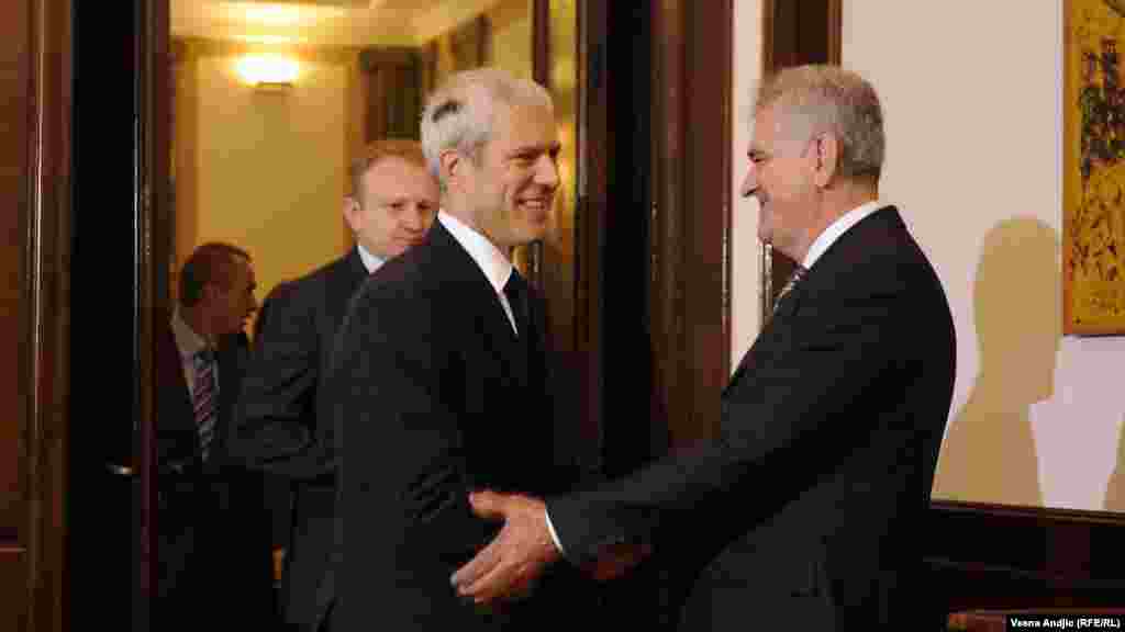 Srbija - Predsjednik Srbije Tomislav Nikolić susreo se sa Borisom Tadićem u Beogradu gdje su razgovarali o formiranju nove vlade, 7. juni 2012. Foto: RSE / Vesna Anđić  