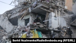 Наслідки російської атаки у Дарницькому районі Києва. Київ, 2 липня 2026 року