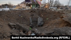 Наслідки обстрілу житлових будинків. Путрівка, Київська область, 22 лютого 2026 року