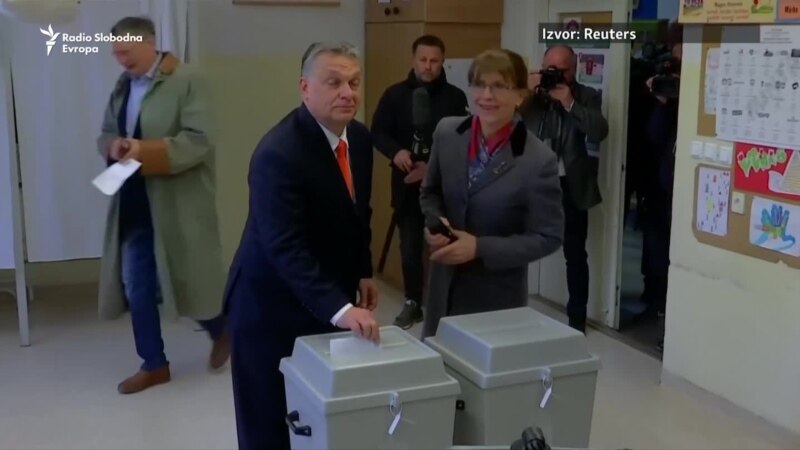 Viktor Orban na biračkom mestu
