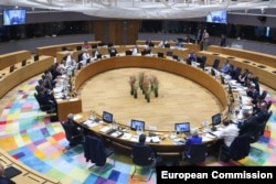 Засідання лідерів 27 країн-членів ЄС за участю президента України Володимира Зеленського у форматі відеоконференції під час саміту 19 березня 2026 року, Брюссель, Бельгія