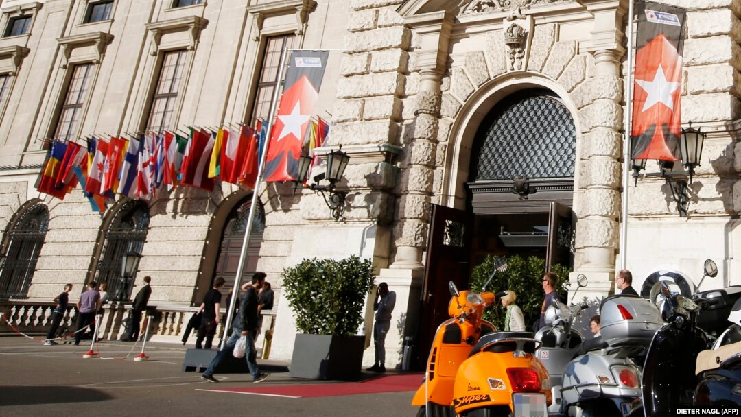 Austrian Special Forces Police officiers guard the Hofburg castle in Vienna while the acting foreign Minister of Ukraine speaks at a meeting of the Organization for Security and Co-operation in Europe OSCE on March 20, 2014.