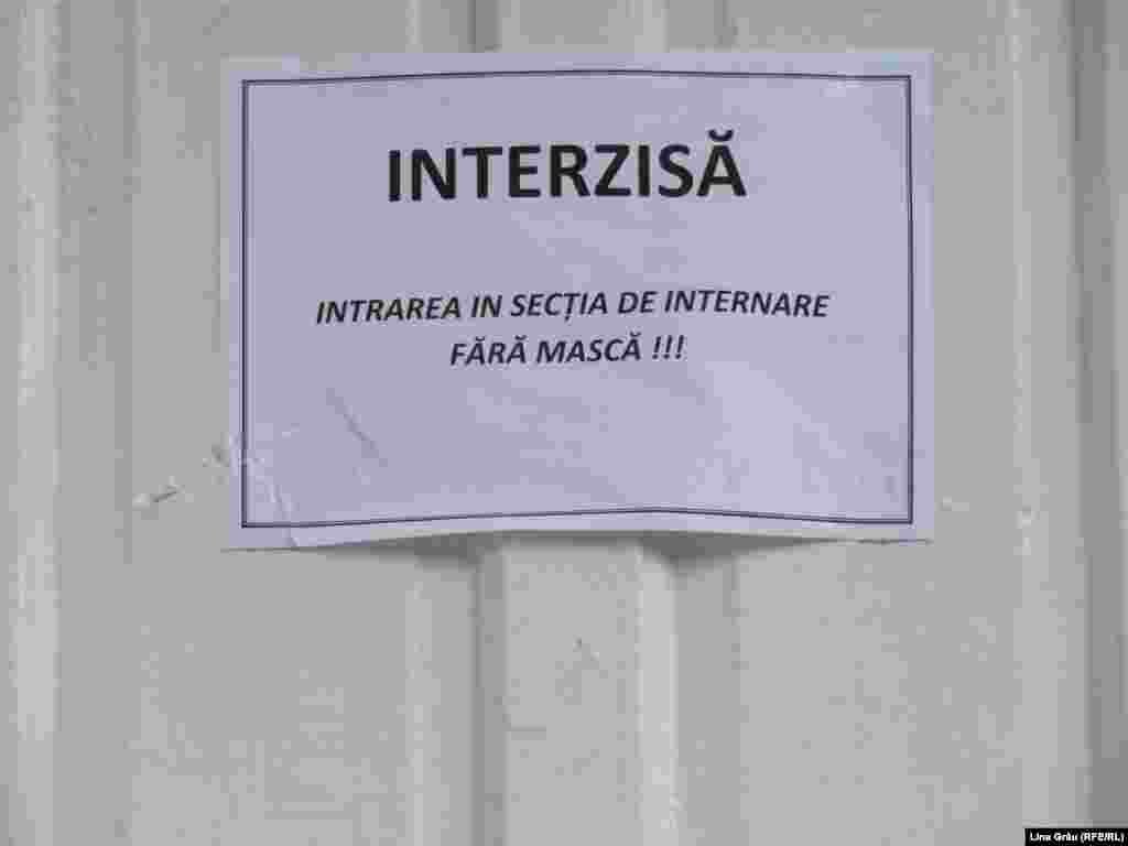 Inscripție la secția de internare a spitalului Toma Ciorbă din Chișinău