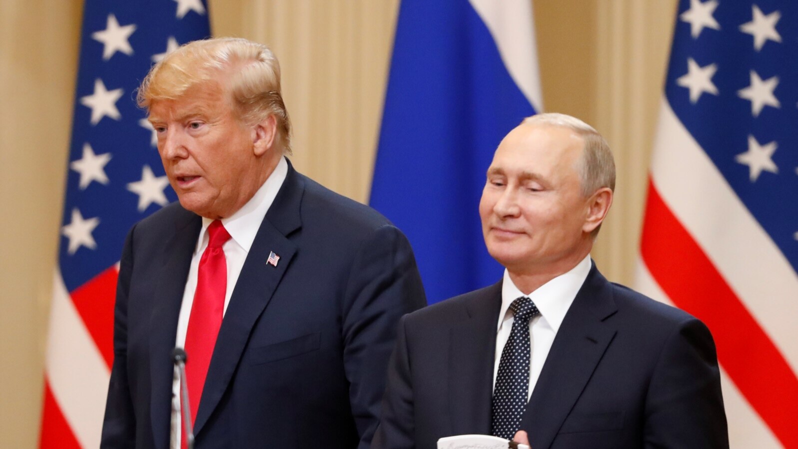 Владимир Путин и Дональд Трамп на совместной пресс-конференции после переговоров. Хельсинки, 16 июля