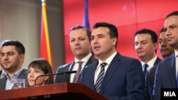 Прес конференција на премиерот Зоран Заев и Владата по повод Одлуката за распишување на референдумот