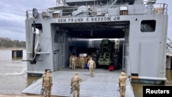 Anija e ushtrisë amerikane gjeneral Frank Besson, duke u nisur drejt Gazës.
