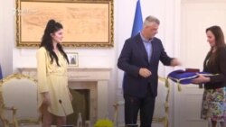 Era Istrefi nderohet me Medaljen Presidenciale