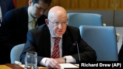 Представитель России в ООН Василий Небензя во время заседания Совета Безопасности (архив)