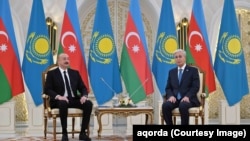  Әзербайжан президенті Илхам Әлиев және Қазақстан президенті Қасым-Жомарт Тоқаев. Астана, 2025 жылғы 21 қазан
