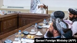 کابینه وزرای حکومت طالبان قاچاق دالر ر از افغانستان به بیرون این کشور ممنوع اعلان کرده است