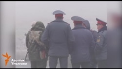 Узбекистан установил на спорном участке границы два бронетранспортера