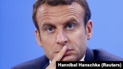 Emanuel Makron