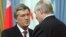Ющенко осудил решение России по двум республикам. Лукашенко пока не высказал своей позиции. Аналитики считают, что в этом вопросе ему придется последовать за Медведевым