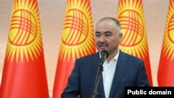 Жогорку Кеңештин төрагасы Нурланбек Тургунбек уулу. (архи